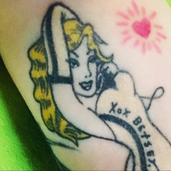 My ongoing Betsey obsession - Picture 3 of 7